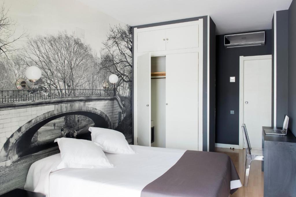 Hospedium Hostal Un Punto Chic Уэска Номер фото